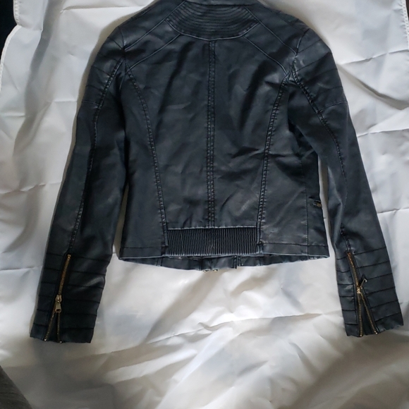 F21 Faux Leather Jacket - Picture 6 of 8